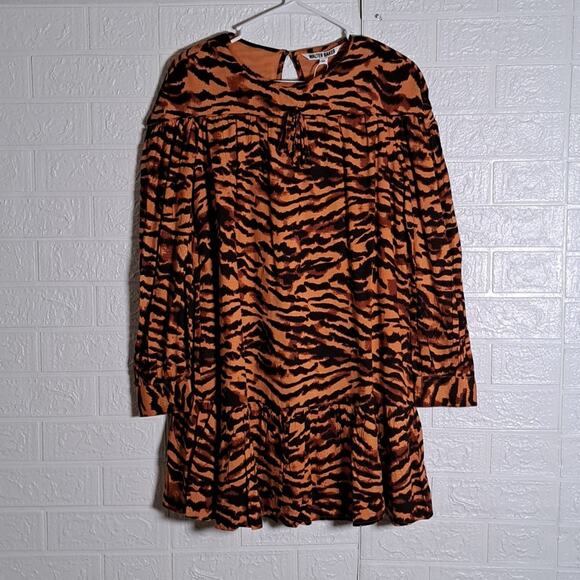 WALTER BAKER Wild Cat Lilly Mini Trapeze Dress Medium - Picture 5 of 12